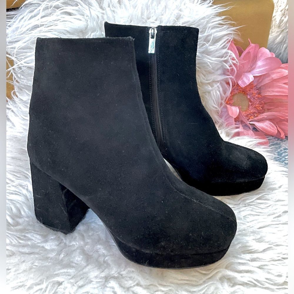 Vintage Havana Bayside Platform Ankle Boots Black Suede 8